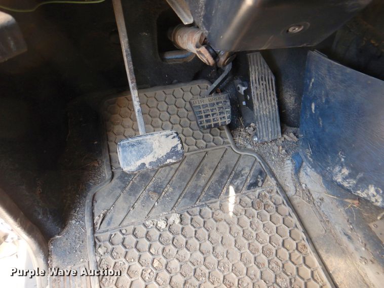 image for item DN1269 1998 Mack CH613  dump truck