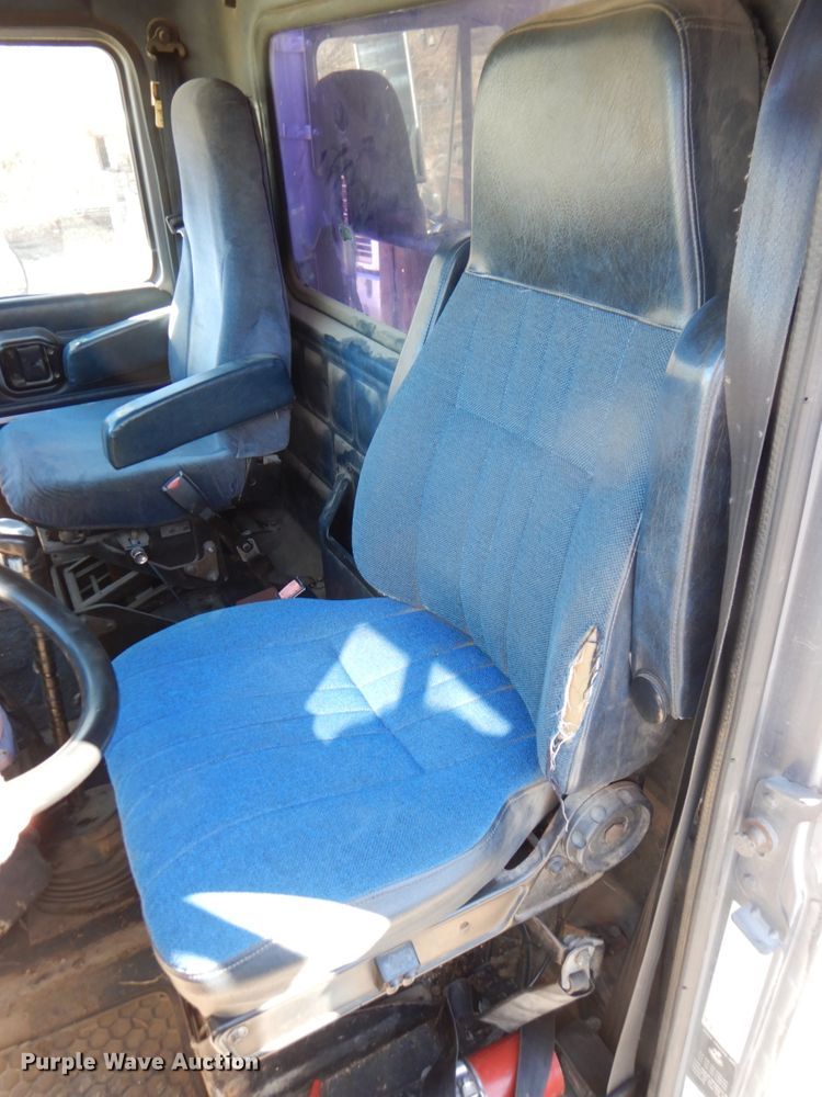 image for item DN1269 1998 Mack CH613  dump truck