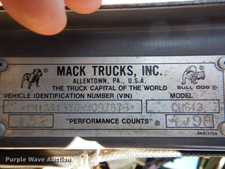 image for item DN1269 1998 Mack CH613  dump truck