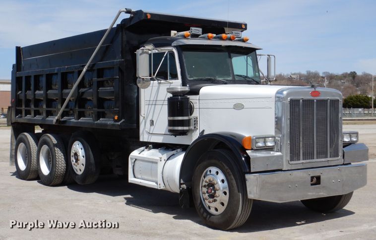 image for item DN7311 1995 Peterbilt 379  dump truck