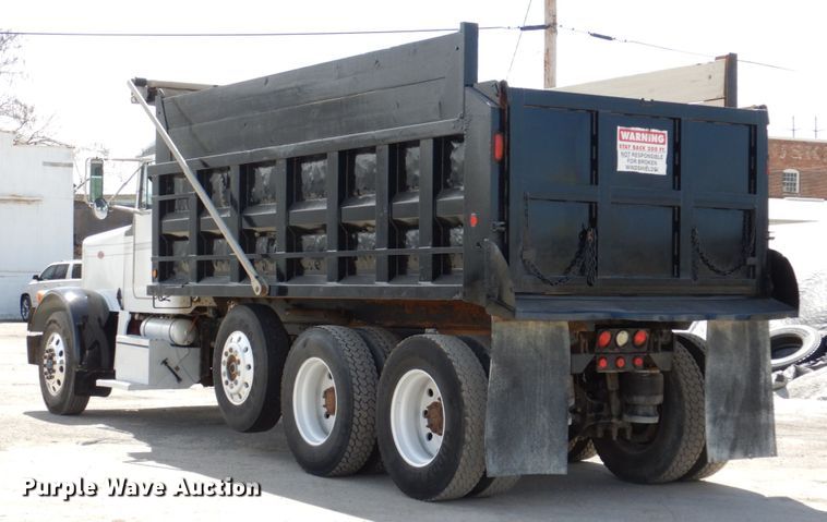 image for item DN7311 1995 Peterbilt 379  dump truck