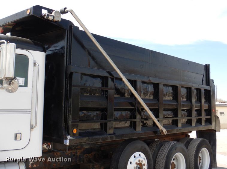 image for item DN7311 1995 Peterbilt 379  dump truck