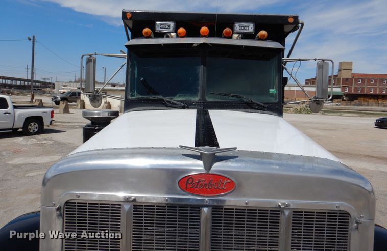 image for item DN7311 1995 Peterbilt 379  dump truck