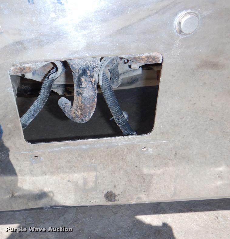 image for item DN7311 1995 Peterbilt 379  dump truck