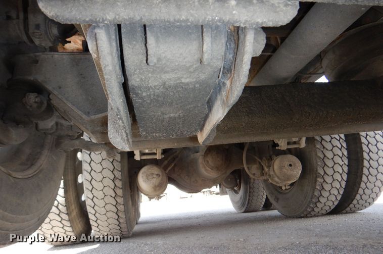 image for item DN7311 1995 Peterbilt 379  dump truck