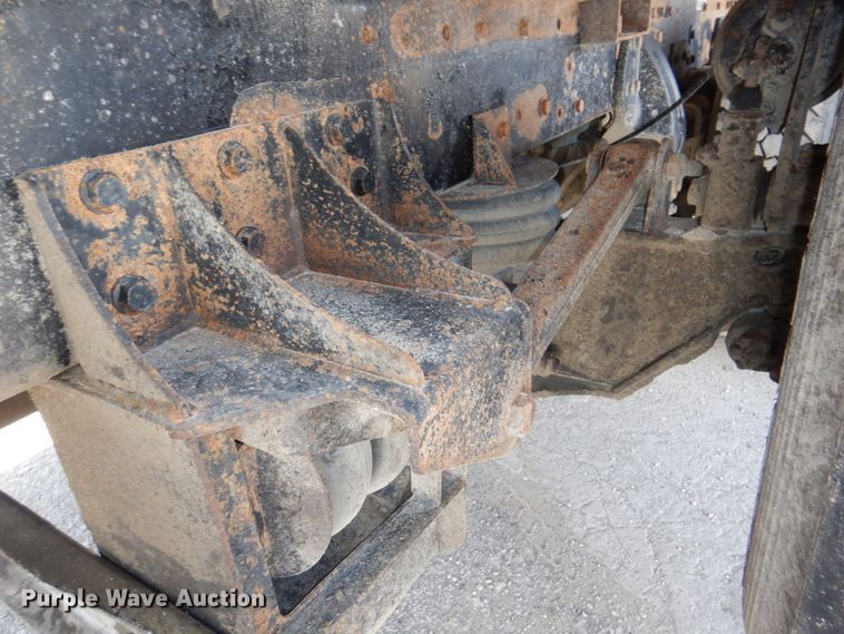 image for item DN7311 1995 Peterbilt 379  dump truck