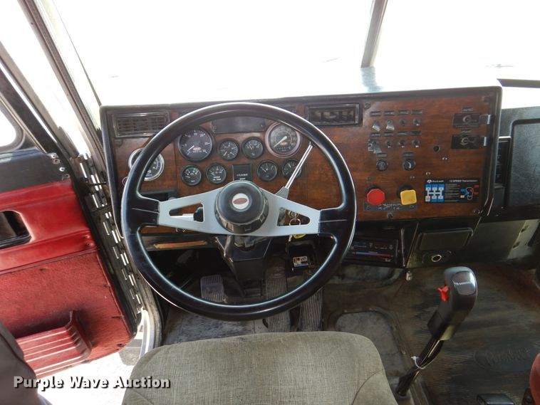 image for item DN7311 1995 Peterbilt 379  dump truck