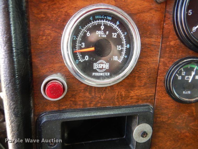 image for item DN7311 1995 Peterbilt 379  dump truck