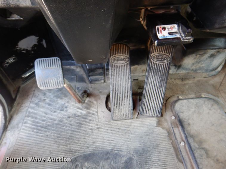 image for item DN7311 1995 Peterbilt 379  dump truck