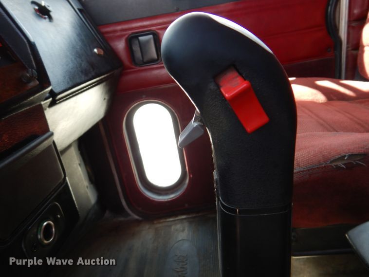 image for item DN7311 1995 Peterbilt 379  dump truck