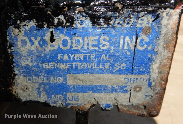 image for item DN7311 1995 Peterbilt 379  dump truck