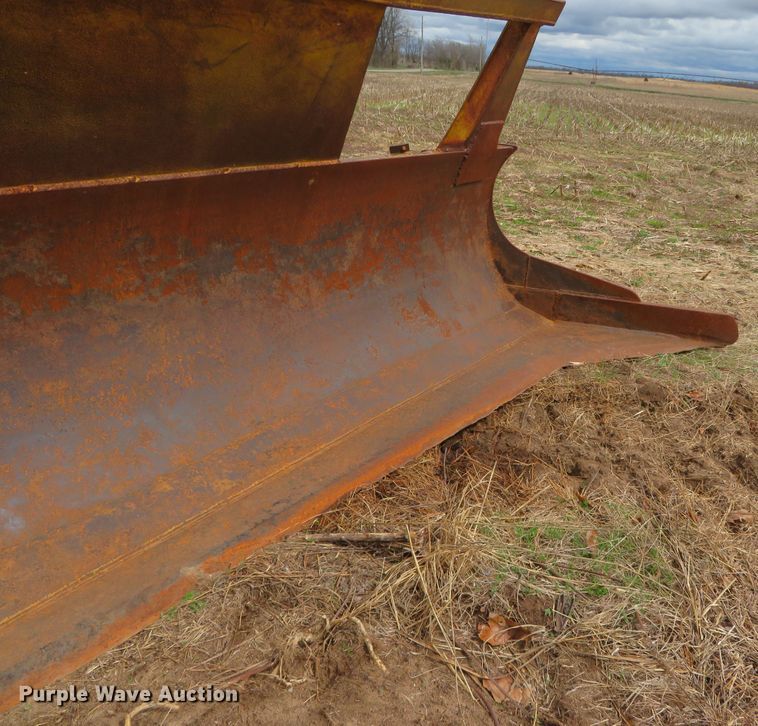 image for item DN7939 1975 Caterpillar D8K  dozer