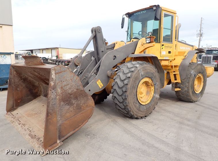 image for item DP4516 2003 Volvo L110E  wheel loader