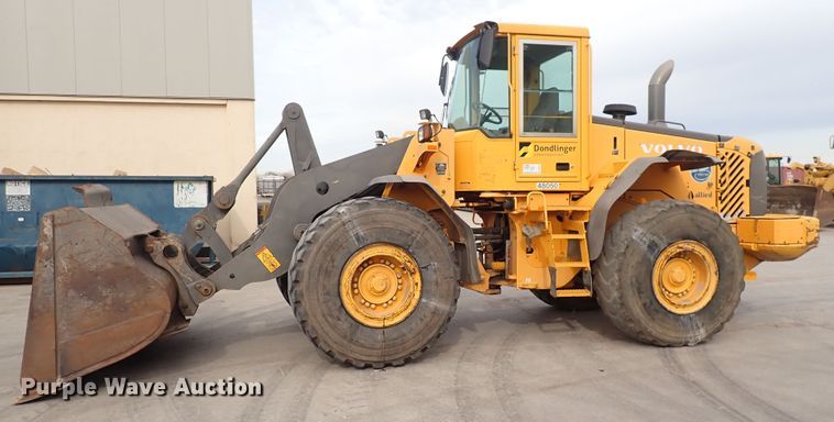 image for item DP4516 2003 Volvo L110E  wheel loader