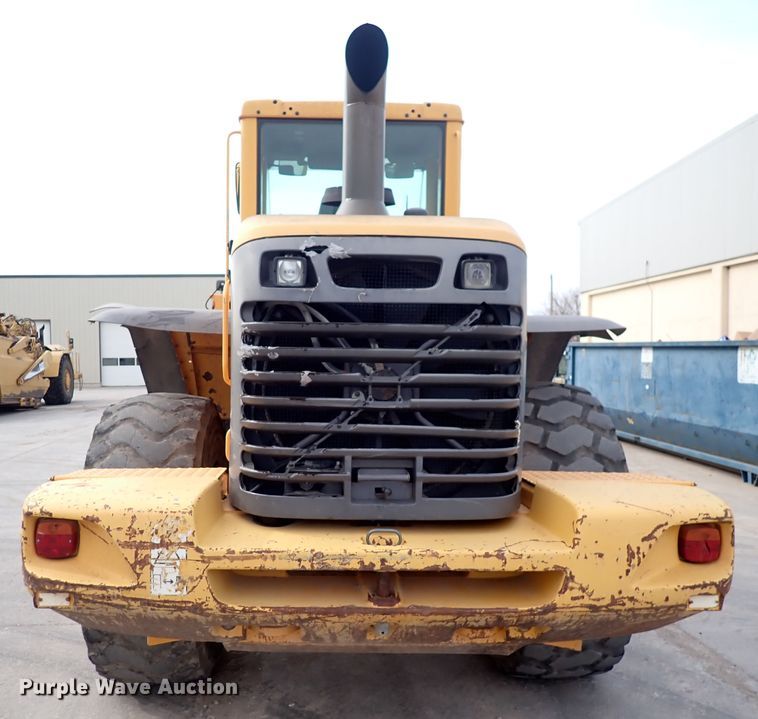 image for item DP4516 2003 Volvo L110E  wheel loader
