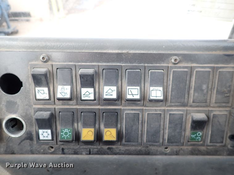 image for item DP4516 2003 Volvo L110E  wheel loader