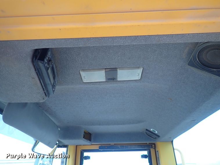 image for item DP4516 2003 Volvo L110E  wheel loader