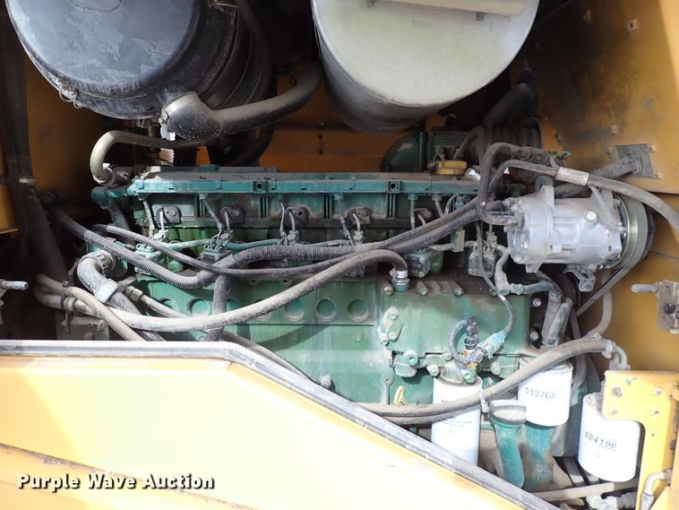 image for item DP4516 2003 Volvo L110E  wheel loader