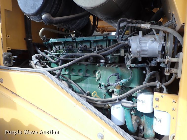 image for item DP4516 2003 Volvo L110E  wheel loader