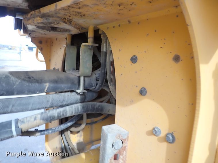 image for item DP4516 2003 Volvo L110E  wheel loader