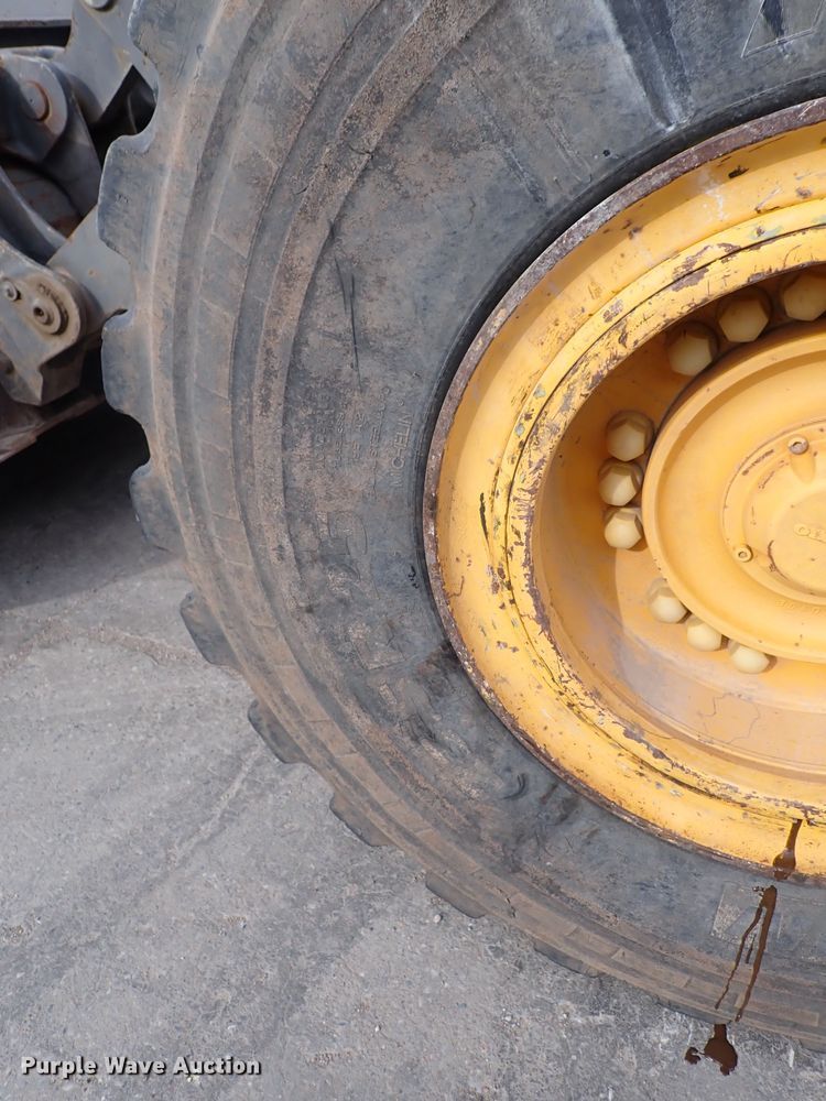 image for item DP4516 2003 Volvo L110E  wheel loader