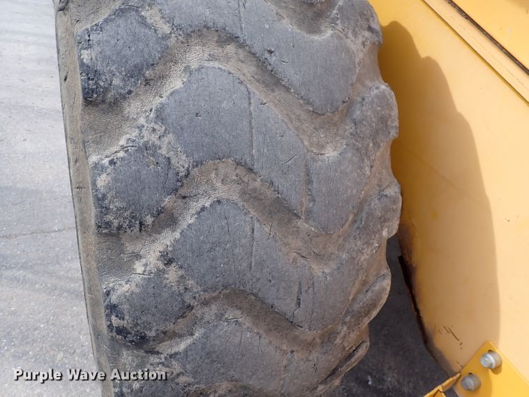 image for item DP4516 2003 Volvo L110E  wheel loader
