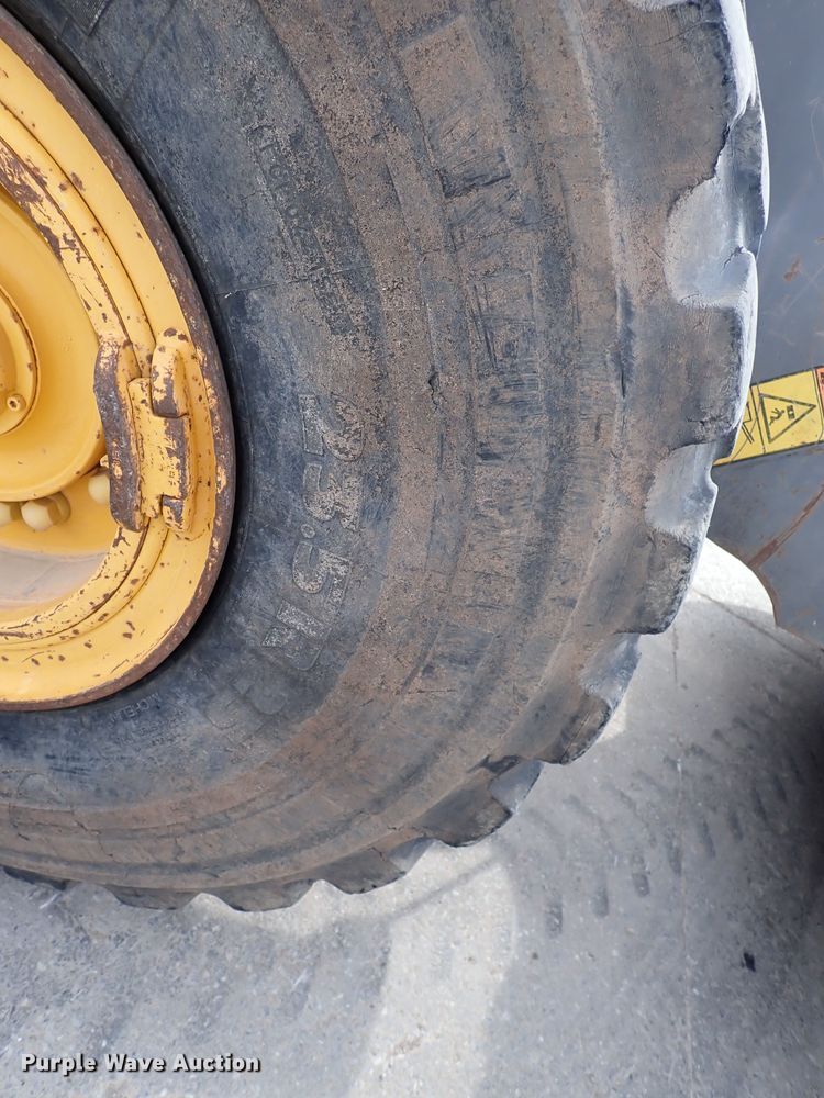 image for item DP4516 2003 Volvo L110E  wheel loader