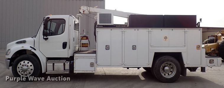 image for item DP4519 2016 Freightliner M2 106  utility / service truck