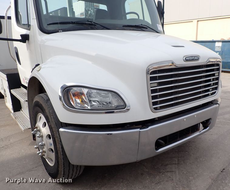 image for item DP4519 2016 Freightliner M2 106  utility / service truck