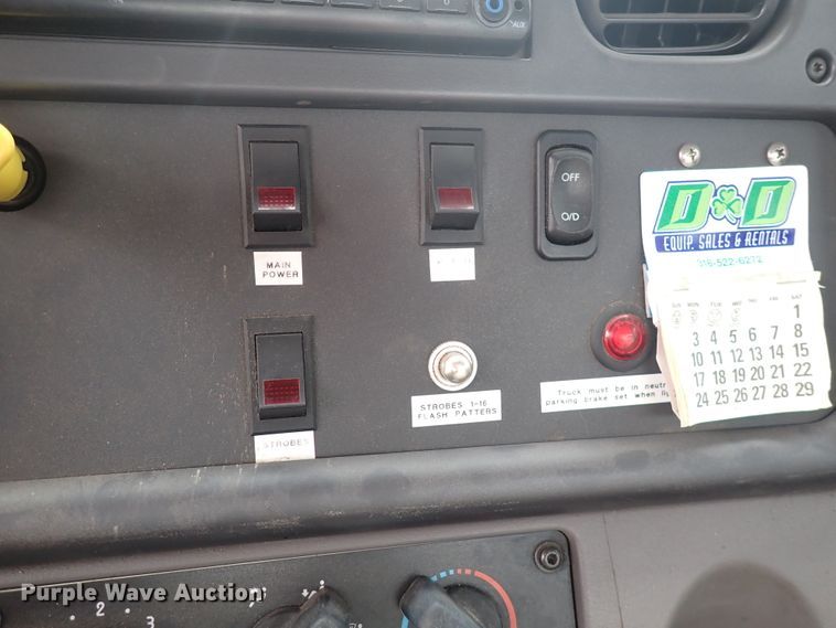 image for item DP4519 2016 Freightliner M2 106  utility / service truck