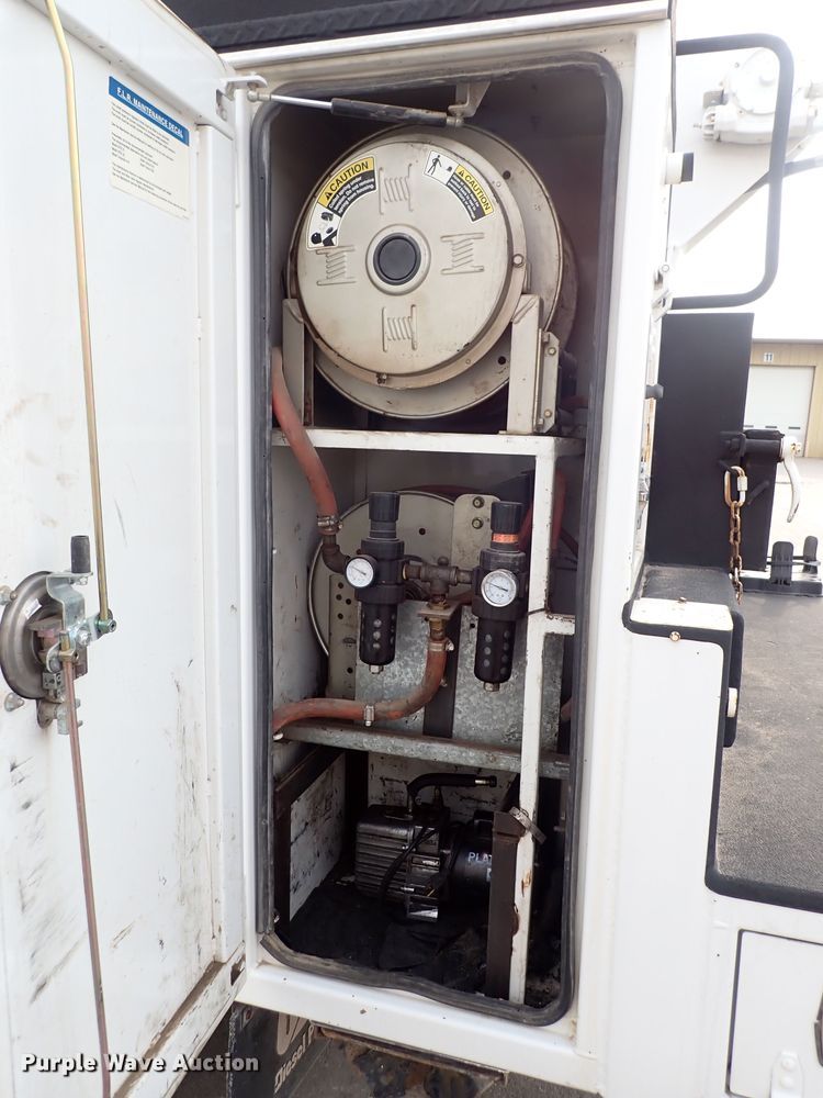 image for item DP4519 2016 Freightliner M2 106  utility / service truck