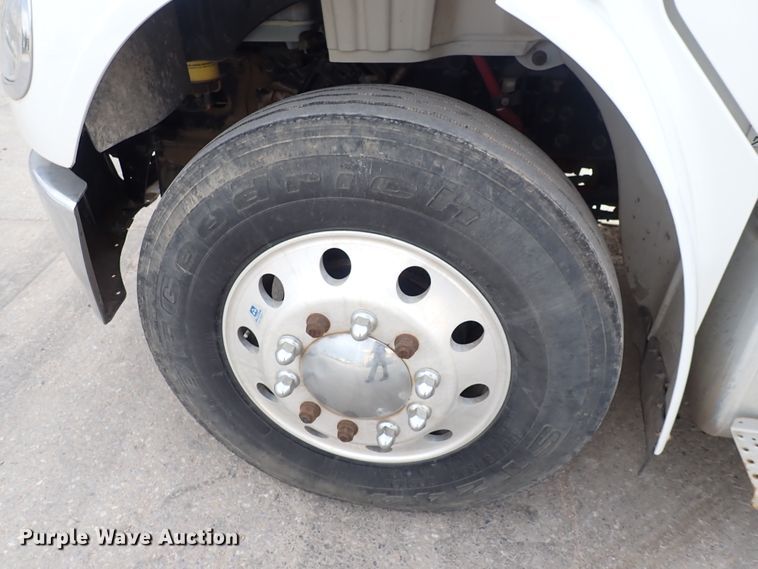 image for item DP4519 2016 Freightliner M2 106  utility / service truck