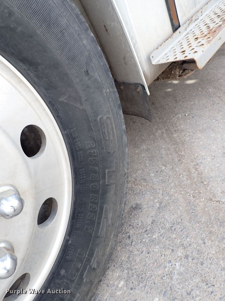 image for item DP4519 2016 Freightliner M2 106  utility / service truck