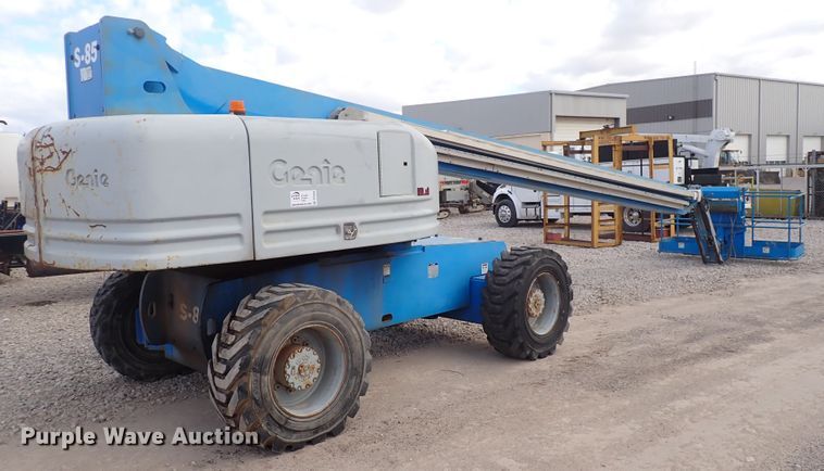image for item DP4544 2002 Genie S85  boom lift