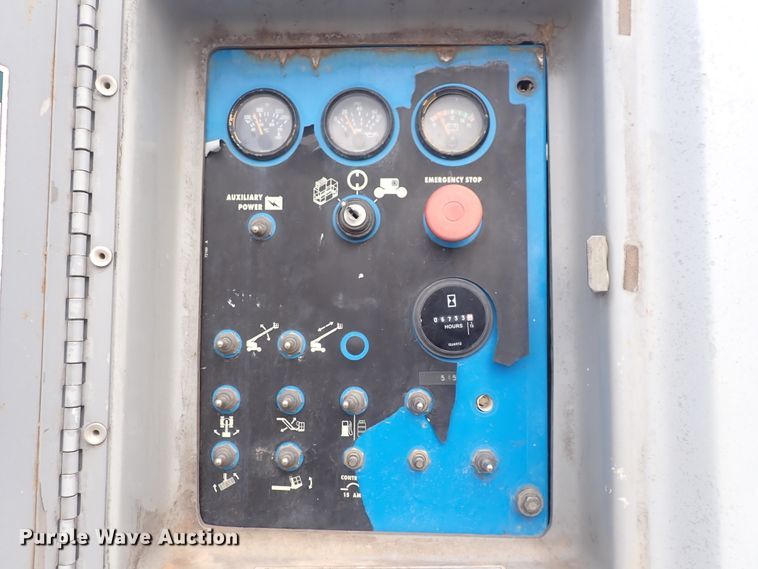 image for item DP4544 2002 Genie S85  boom lift