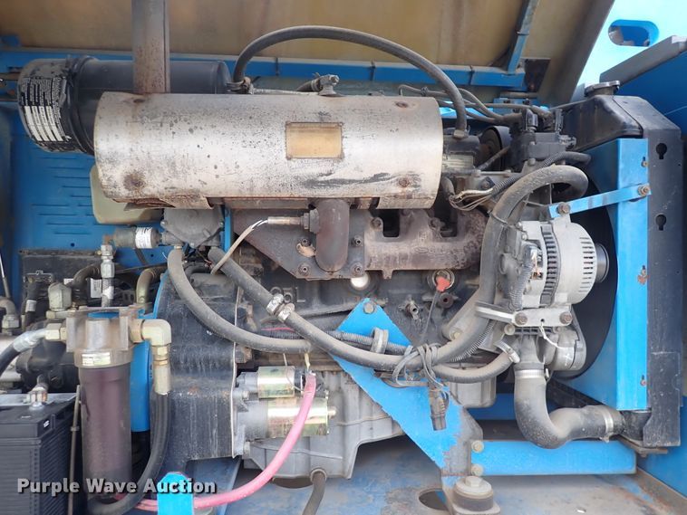 image for item DP4544 2002 Genie S85  boom lift