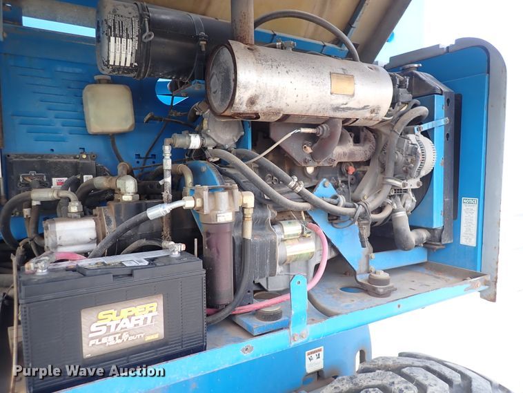 image for item DP4544 2002 Genie S85  boom lift