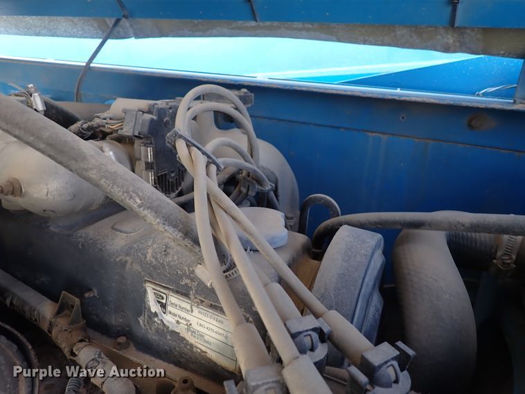 image for item DP4544 2002 Genie S85  boom lift