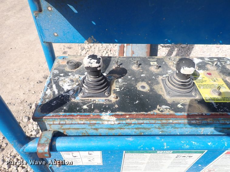 image for item DP4544 2002 Genie S85  boom lift