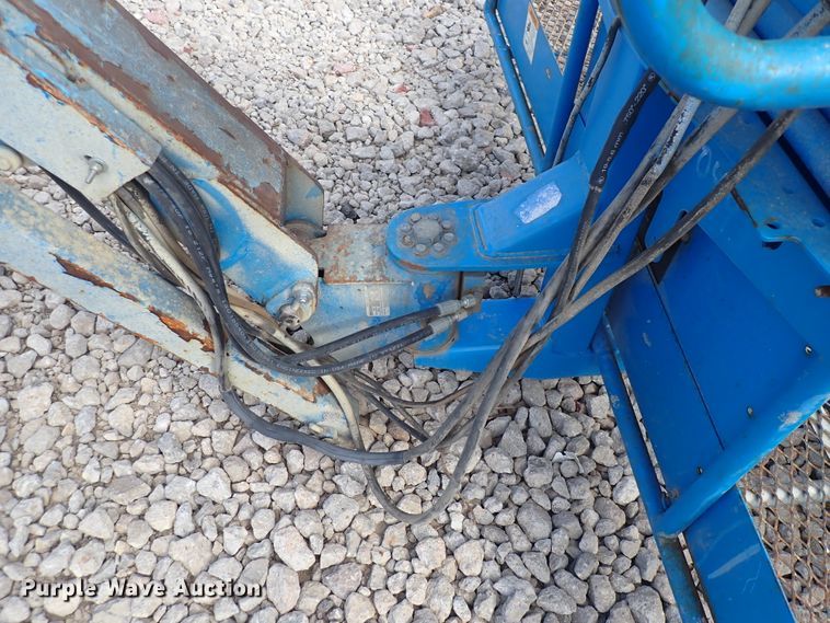 image for item DP4544 2002 Genie S85  boom lift