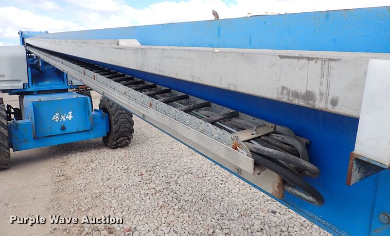image for item DP4544 2002 Genie S85  boom lift
