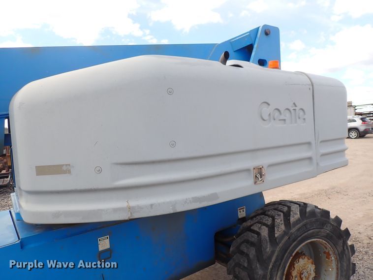 image for item DP4544 2002 Genie S85  boom lift