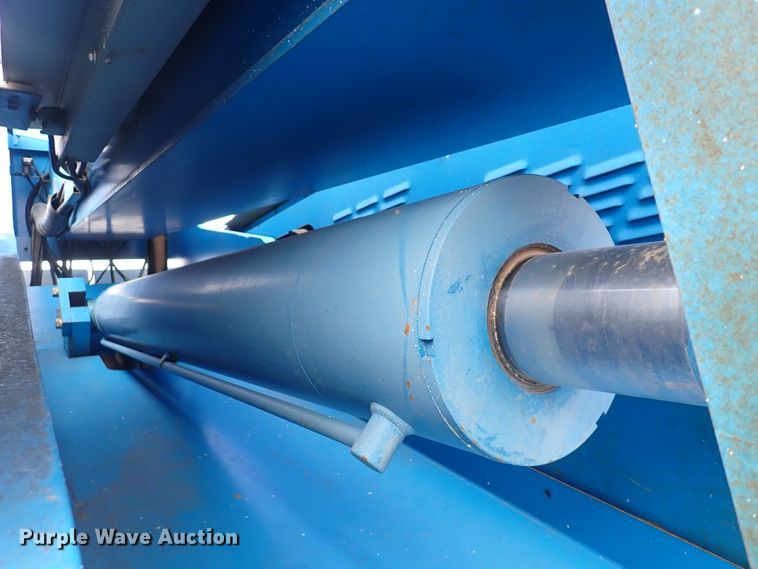 image for item DP4544 2002 Genie S85  boom lift