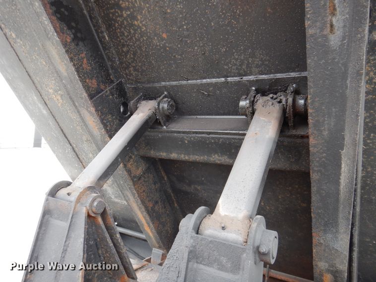 image for item DP5424 2004 International 7400  dump truck