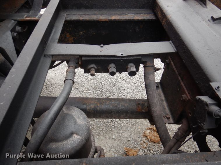 image for item DP5424 2004 International 7400  dump truck