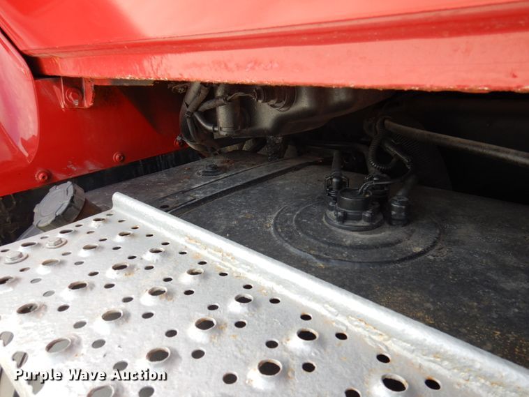 image for item DP5424 2004 International 7400  dump truck