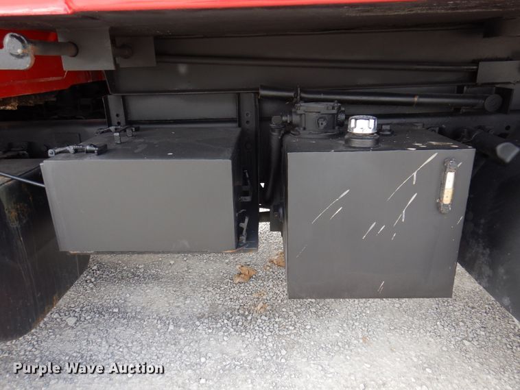 image for item DP5424 2004 International 7400  dump truck