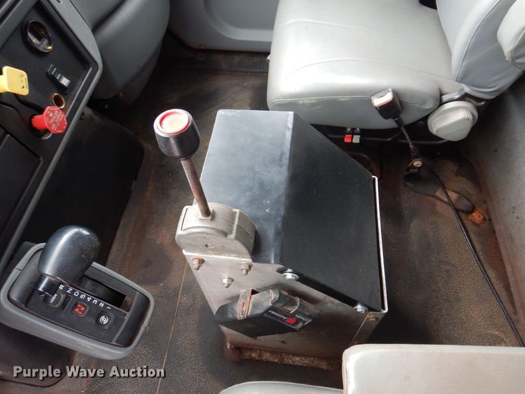 image for item DP5424 2004 International 7400  dump truck