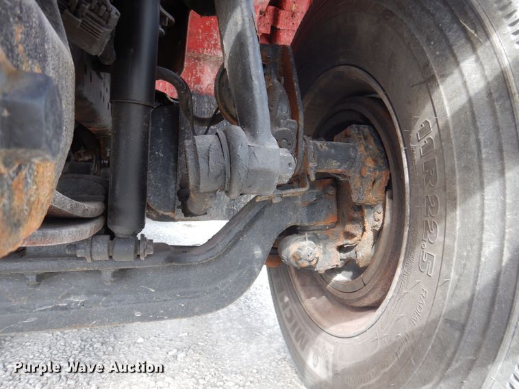 image for item DP5424 2004 International 7400  dump truck