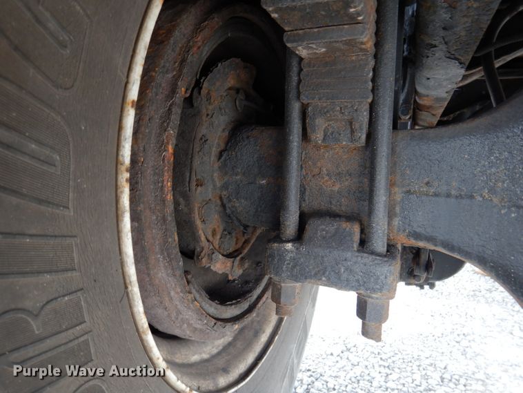 image for item DP5424 2004 International 7400  dump truck